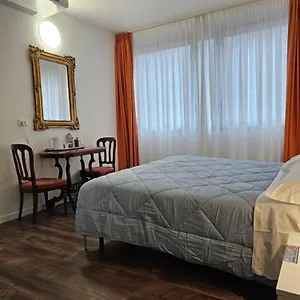 Victoria Royal Garden 3* Como