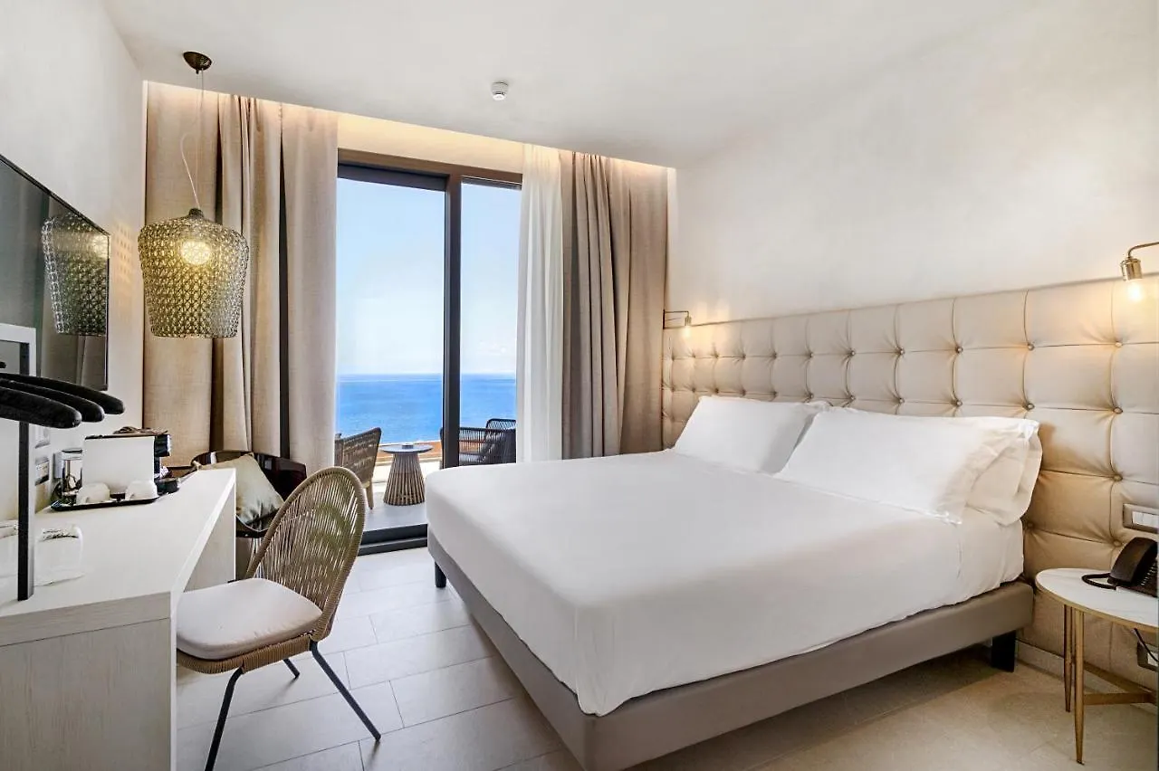 Villa Fiorita Boutique Hotel Taormina 4*,